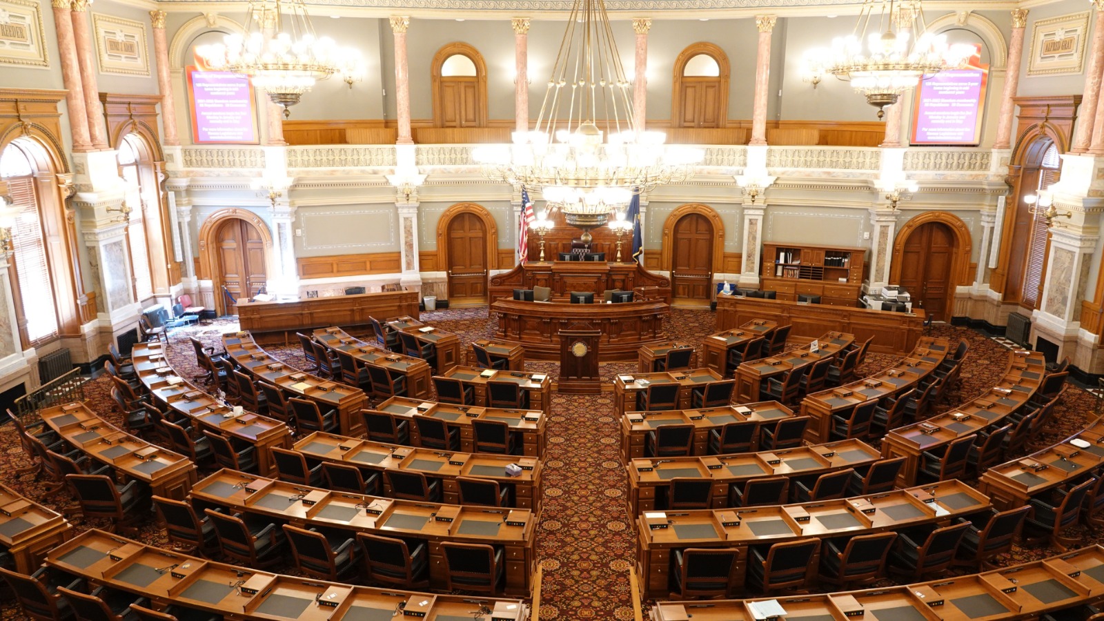 ביטוח סיכונים פוליטיים Political risk insurance